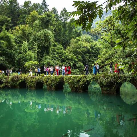 多彩荔波  健行山水