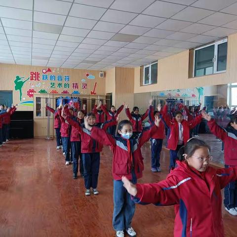 “课后服务”绽光芒 ， 多彩活动促“双减”
