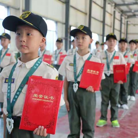 2021年7天6夜“勇士荣耀”军事夏令营