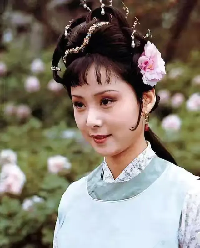 云水间原创 ‍咏红楼梦中人四首 ‍咏《红楼梦》金陵十二钗 ‍古筝独奏 西江月