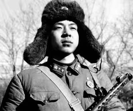 传承雷锋精神，争做美德少年——逸夫小学二年四班学雷锋活动简讯