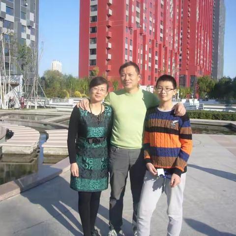 18岁，风华正茂！