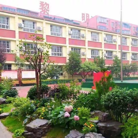 编程如何促进教学——西工区黎明小学教师创客体验培训