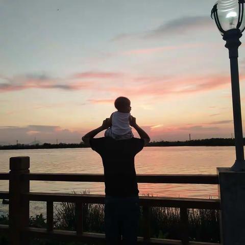 爸爸最好了⊙ω⊙献礼我家爸爸的第二个父亲节~~~