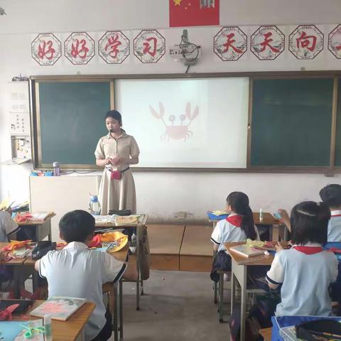 纸随剪转，心随纸动——殷都区正心小学“咔次咔次”剪纸社团第八次记录