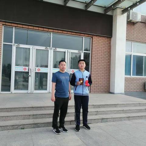 党建引航，育人提质