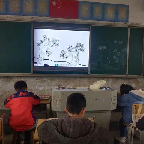 课后服务来一次抽象画吧~