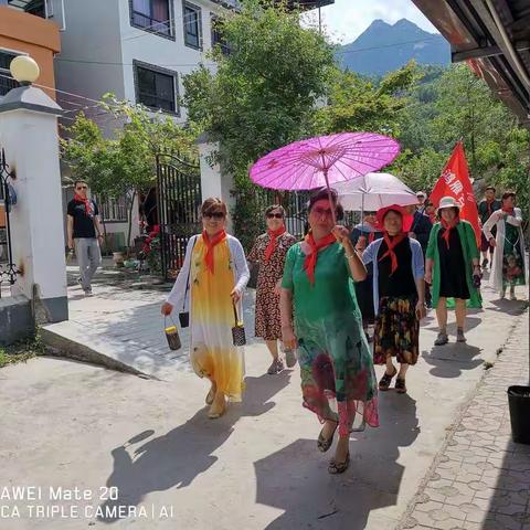 避暑明仁山庄，畅享清凉夏日