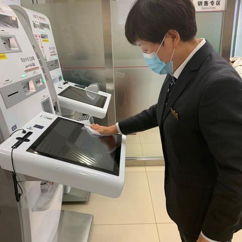 顺义东方太阳城支行持续从严从紧做好疫情防控工作