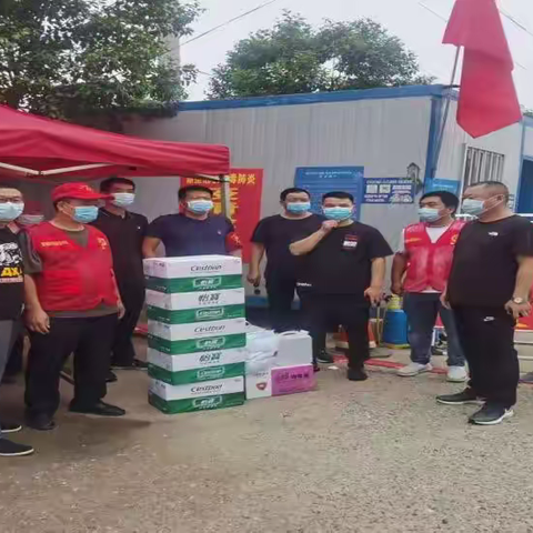 郾城区市场发展服务中心赠送抗疫物资，助力疫情常态化防控工作