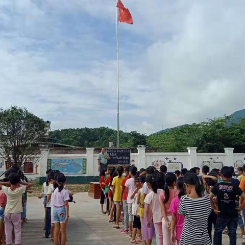 尚德守法，食品安全让生活更美好                        ------2019年平田村小学食品安全专题教育活动剪影