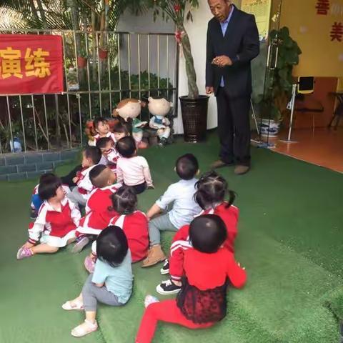 梓彤幼儿园防诱拐演练