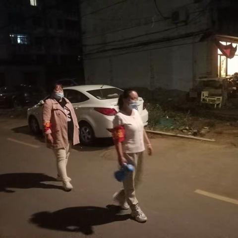 苹果园街道夜间巡逻 “不打烊”提升群众安全感