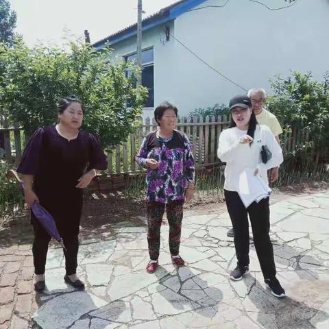 “美丽庭院 干净人家”创建活动层层推进