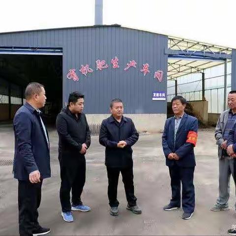 平顺县委副书记、政法委书记刘林松在青羊镇检查指导脱贫攻坚、“三零”创建工作