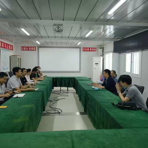 新街口支行王健副行长带队参观北京按摩医院新址并与院领导进行交流
