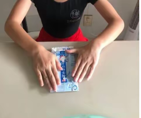 学校牛奶盒回收方法