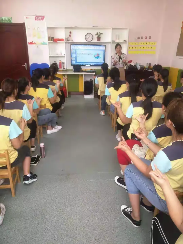 北京红缨总部督导扈传玲专家到郓城剑桥幼儿园入园视导圆满结束