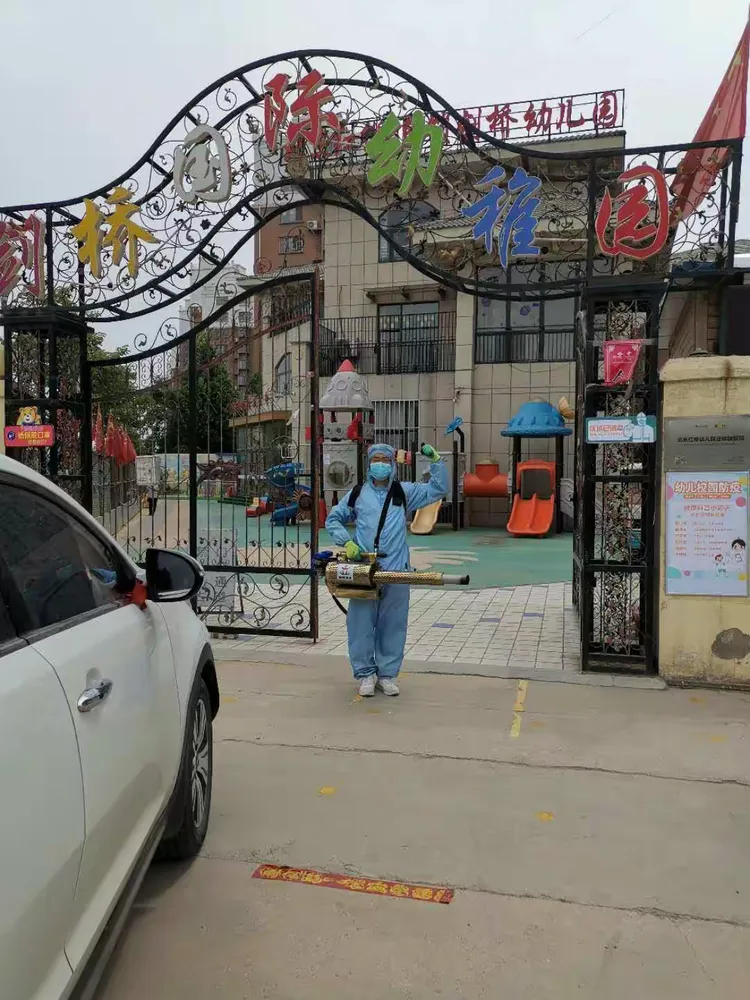 "防控疫情,携手共度" 郓城剑桥幼儿园再次全方位无死角消毒