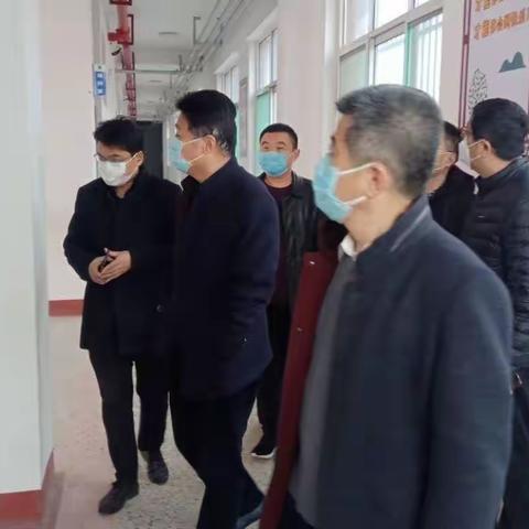 县教体局来烟庄赵辛庄小学督查指导疫情防控工作