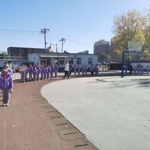 七里渠中心白各庄小学“喜庆二十大红花少年庆丰收”秋季运动会