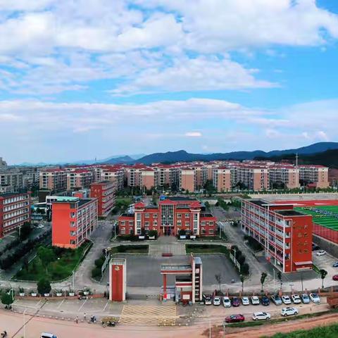 莫道秋风起，最美是青蓝 ——记江铃希望学校举行“青蓝工程”启动仪式