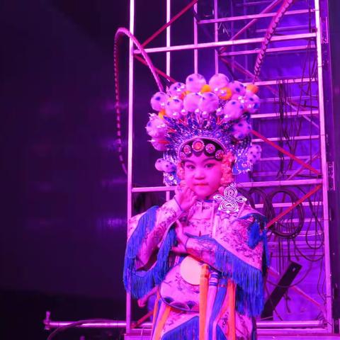 李梓菡参加梨园春2019年擂台赛