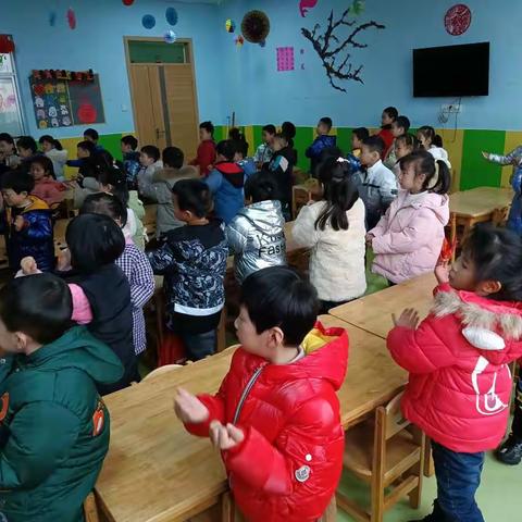 🌹春暖花开，奔你而来🌹太阳☀班欢迎小朋友们回园