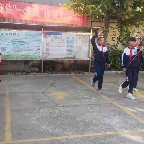 红领巾心向党，新队员入队仪式