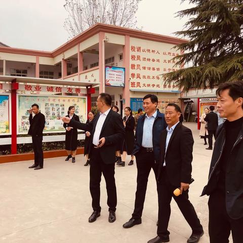 学习先进典型、观摩优秀课堂、争做四有教师