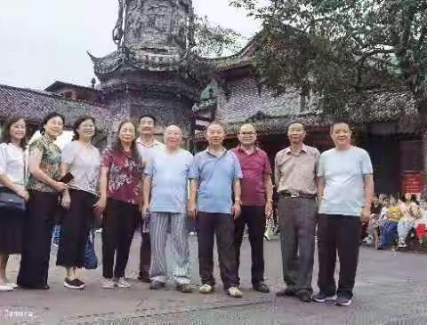 同学情深似海霜鬓之年倍感亲切😜