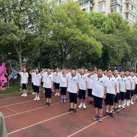 精神不会消逝，定将受益终身 ——706班暨军训有感