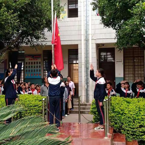 喜迎国庆   歌颂祖国(弥渡县弥城五小)