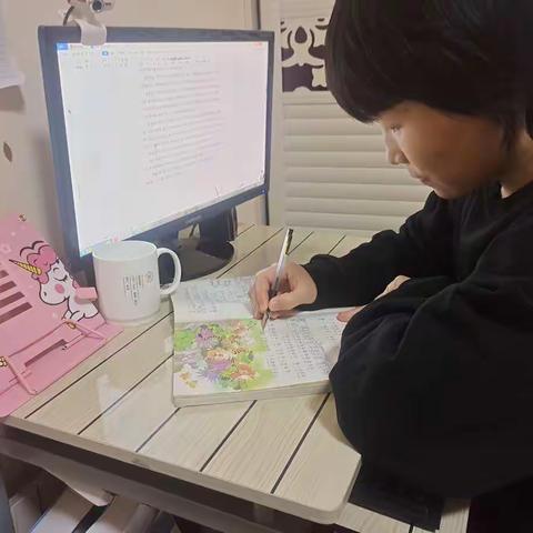 用心做事，用爱育人——王快小学教师王利晓线上教学