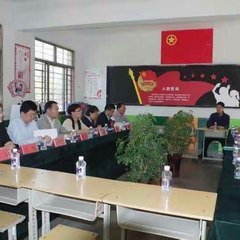 龙阳中学积极推动共青团工作规范化建设