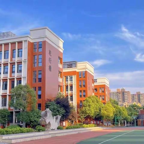 点点浓情护书香，快乐阅读伴成长