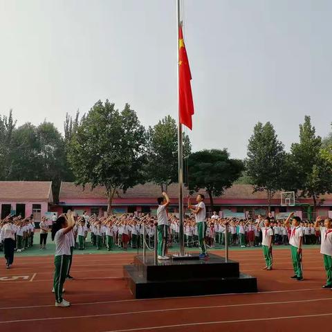 “浓浓尊师意，款款爱生情”兖州区北关小学庆祝教师节