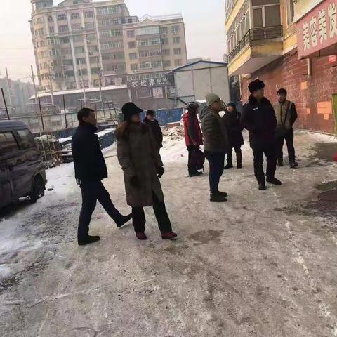 香大街道周末连续作战 大力整治市场周边环境