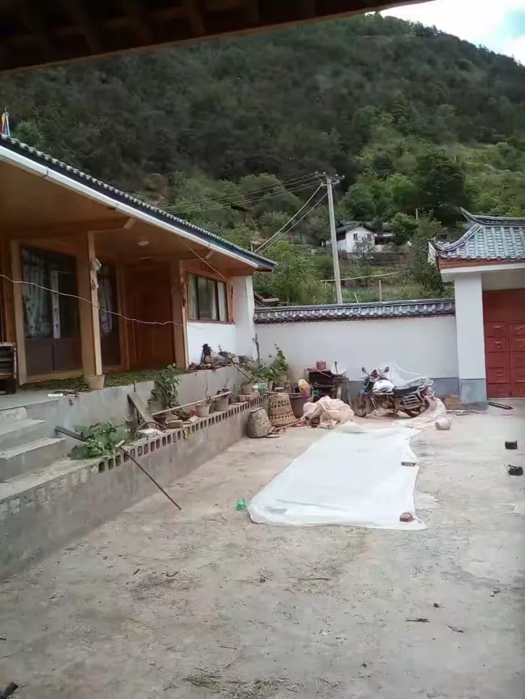 云南省丽江市玉龙县石头乡一个不能被遗忘的风景