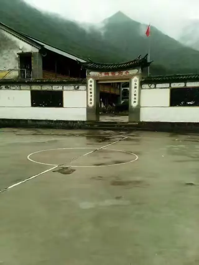 云南省丽江市玉龙县石头乡一个不能被遗忘的风景