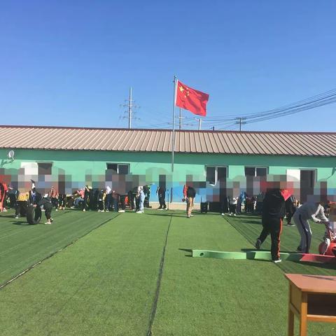 “爱在阳光下”---关爱特殊             儿童群体