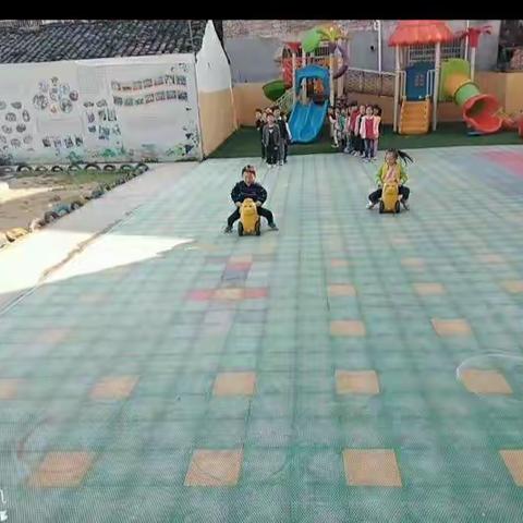 爱育幼儿园厚德2班两周精彩🎉🎉🎉