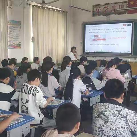 推门指导抓常态，深入课堂促成长                 ——白石学校