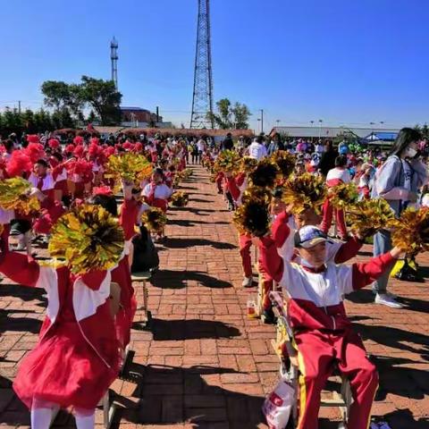 庆党百年，文艺汇演。