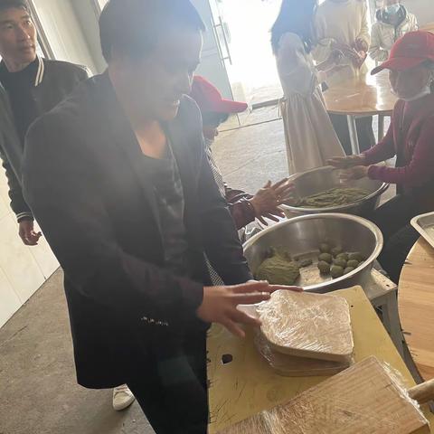 翩若惊鸿 ，婉若游龙--龙虎山中学“三八”女神节活动