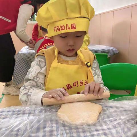 于都县叮当幼儿园中二班杨梓晨成长留念