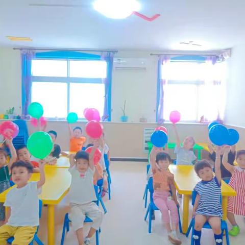 未来贝星幼儿园多彩活动——【气球摩天轮🎡】