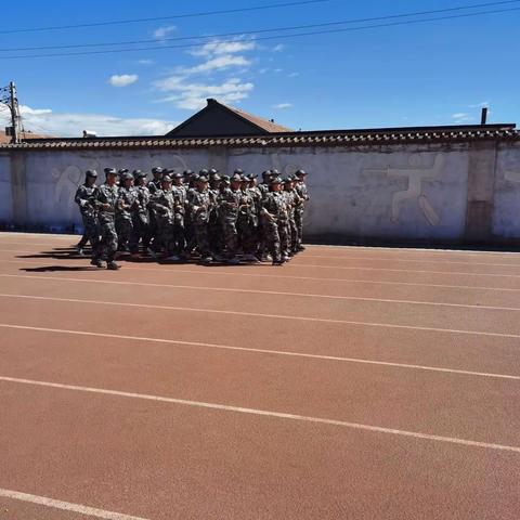 2022级13班、14班军训纪实