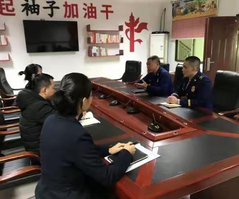 琼中大队主动对接县行政审批服务局推动落实“一枚印章管审批”改革工作