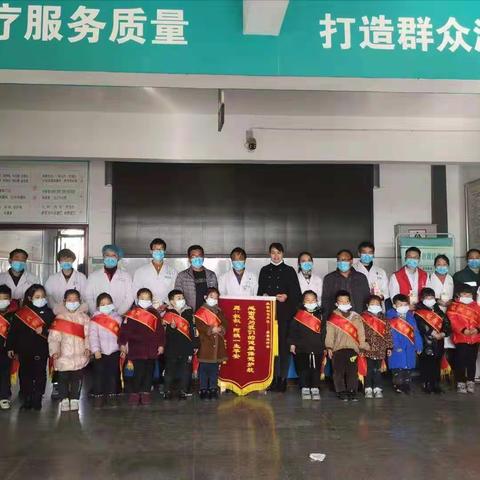小小平安果 致敬最美逆行者     ——    记冢头北街幼儿园献礼白衣天使